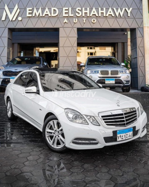 مرسيدس E 250 2011 أبيض أوتوماتيك مستعملة للبيع في دمياط - 1