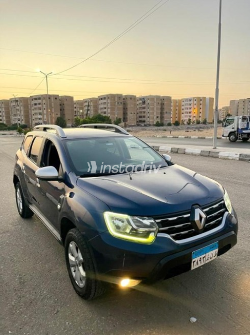 رينو داستر 2019 أزرق أوتوماتيك مستعملة للبيع في الإسماعيلية - 2