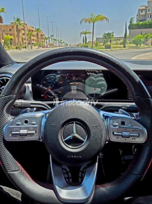 مرسيدس CLA Class 2020 أسود أوتوماتيك مستعملة للبيع في مدينة الشيخ زايد - 7
