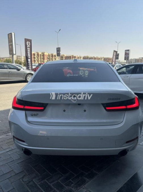 بي ام دبليو 320 2026 أبيض أوتوماتيك مستعملة للبيع في شيراتون - 6