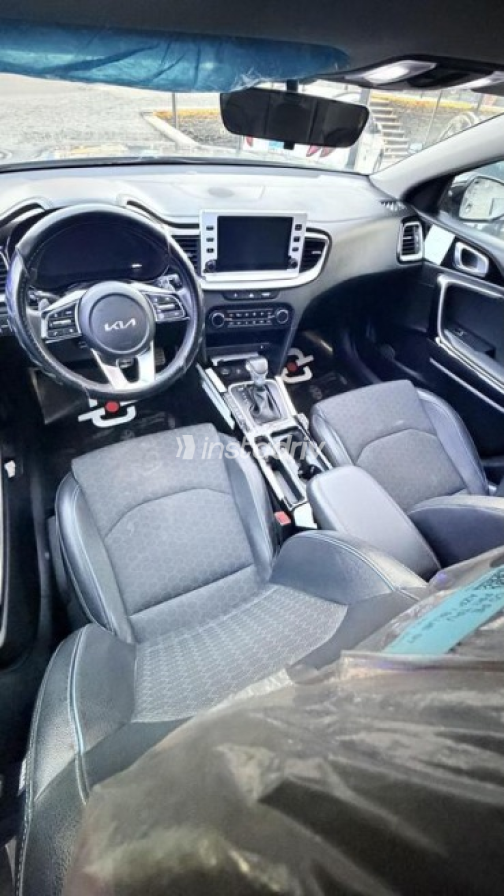 Kia Xceed 2024 Silver Automatic Used for Sale in Nasr city - 7