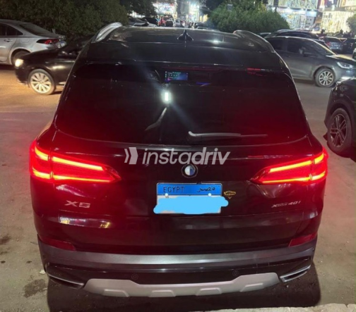 بي ام دبليو X5 2020 أسود أوتوماتيك مستعملة للبيع في مدينة نصر - 2