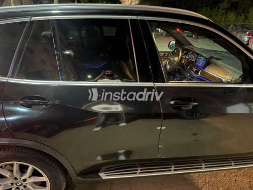 بي ام دبليو X5 2020 أسود أوتوماتيك مستعملة للبيع في مدينة نصر - 6