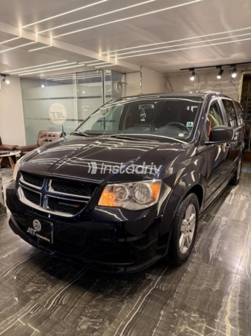 Dodge Caravan 2013 Dark Blue Automatic Used for Sale in Nasr city - 2