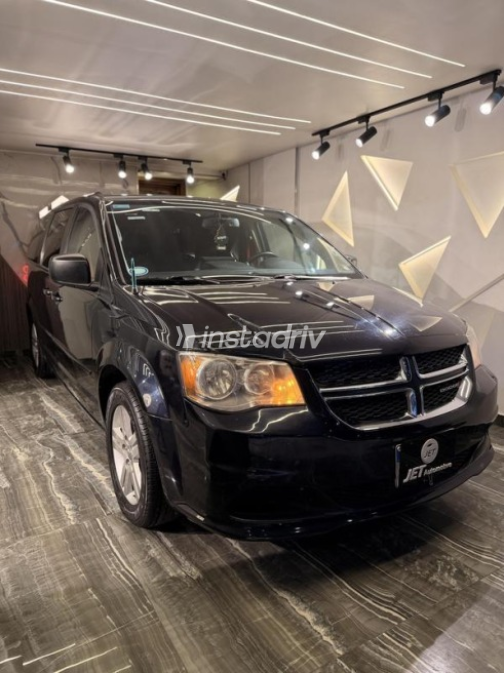 Dodge Caravan 2013 Dark Blue Automatic Used for Sale in Nasr city - 4