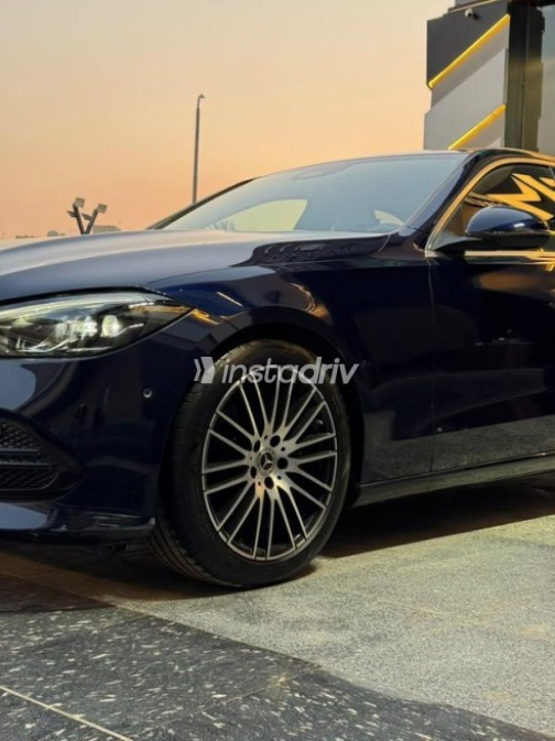 Mercedes C 180 2022 Dark Blue Automatic Used for Sale in Cairo - 3