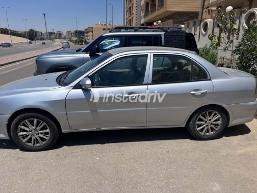 ساوايست V3 2015 فضي أوتوماتيك مستعملة للبيع في الجيزة - 2