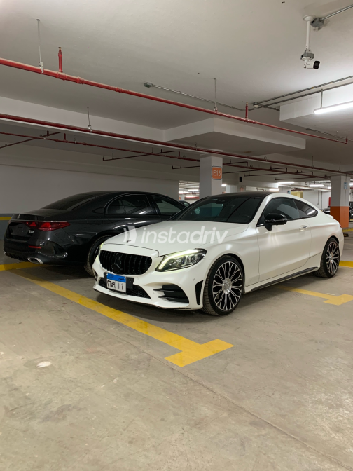 Mercedes C 200 2019 White Automatic Used for Sale in Greater Cairo ( Cairo + Giza) - 2