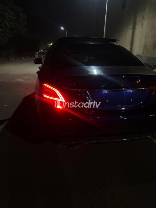 مرسيدس 180 2020 أزرق أوتوماتيك مستعملة للبيع في الجيزة - 4