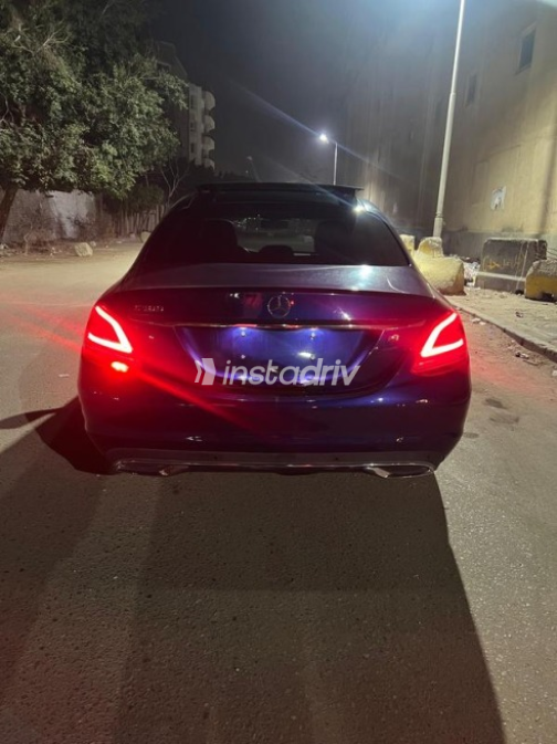 مرسيدس 180 2020 أزرق أوتوماتيك مستعملة للبيع في الجيزة - 5