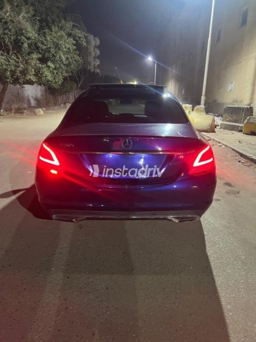 مرسيدس 180 2020 أزرق أوتوماتيك مستعملة للبيع في الجيزة - 8