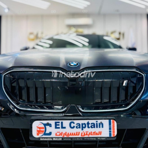 بي ام دبليو I5 2025 أسود أوتوماتيك مستعملة للبيع في القاهرة - 3