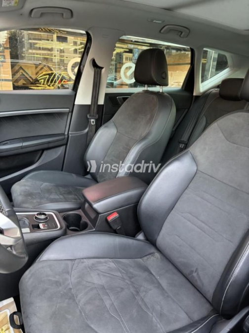 Seat Ateca 2025 Black Manual Used for Sale in Mohandessin - 6