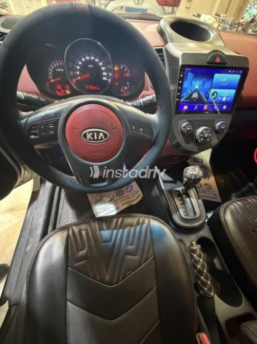 Kia Soul 2010 Silver Automatic Used for Sale in El Mahalla - 3
