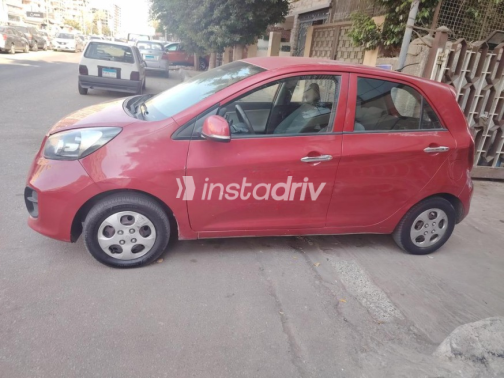 Kia Picanto 2015 Red Automatic Used for Sale in Heliopolis - 4