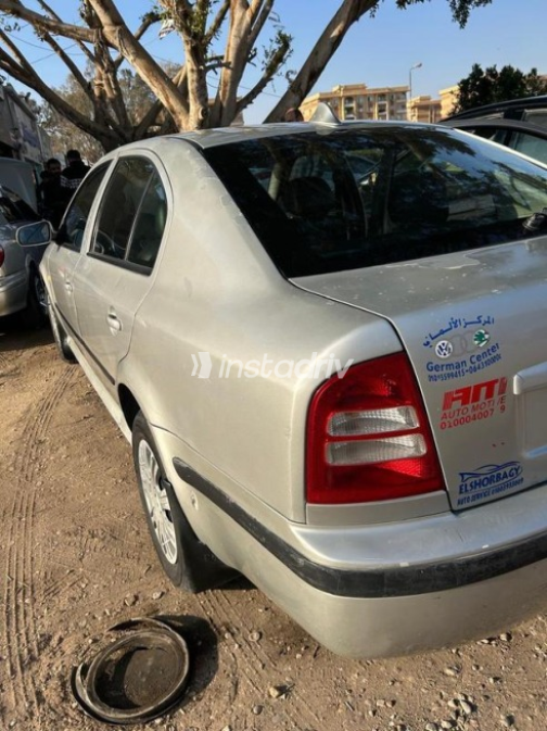 Skoda Octavia A4 2003 Silver Automatic Used for Sale in Cairo - 2