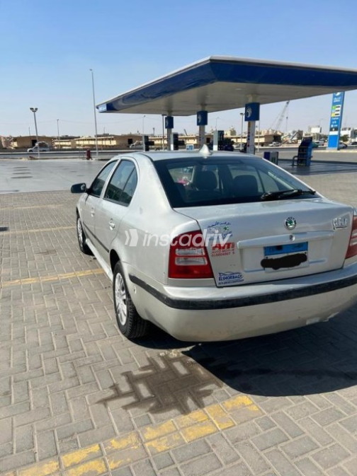 Skoda Octavia A4 2003 Silver Automatic Used for Sale in Cairo - 5