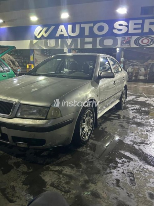 Skoda Octavia A4 2003 Silver Automatic Used for Sale in Cairo - 7