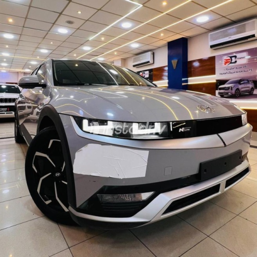 Hyundai Ioniq 2025 Silver Automatic Used for Sale in Cairo - 2