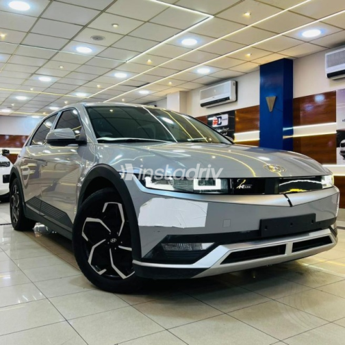 Hyundai Ioniq 2025 Silver Automatic Used for Sale in Cairo - 3
