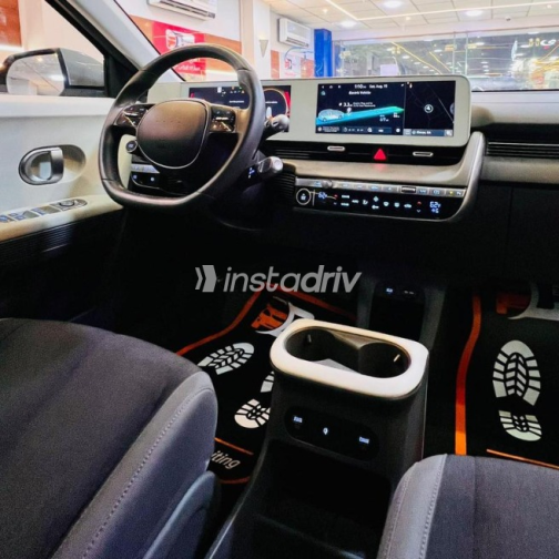 Hyundai Ioniq 2025 Silver Automatic Used for Sale in Cairo - 5
