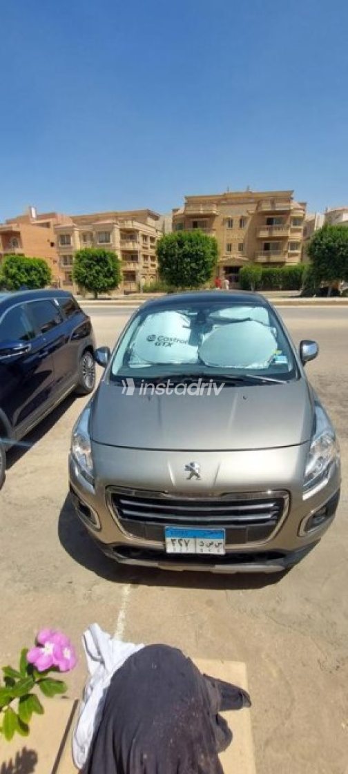 Peugeot 2008 2016 Gold Manual Used for Sale in Cairo - 3