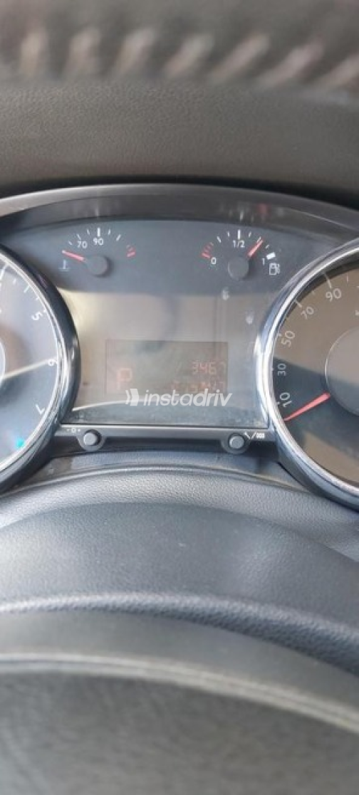 Peugeot 2008 2016 Gold Manual Used for Sale in Cairo - 6