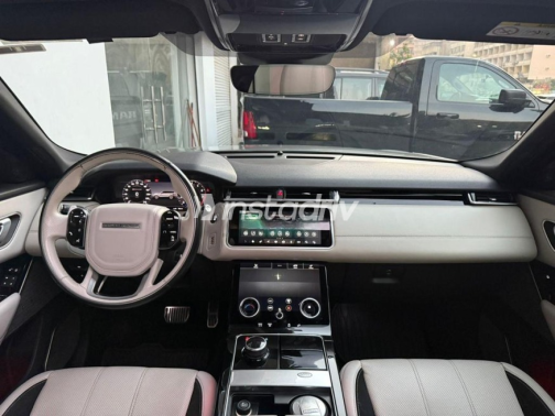 Land Rover Velar 2020 Gray Automatic Used for Sale in Nasr city - 3