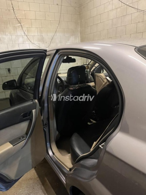 Chevrolet Aveo 2018 Gray Automatic Used for Sale in Nasr city - 7