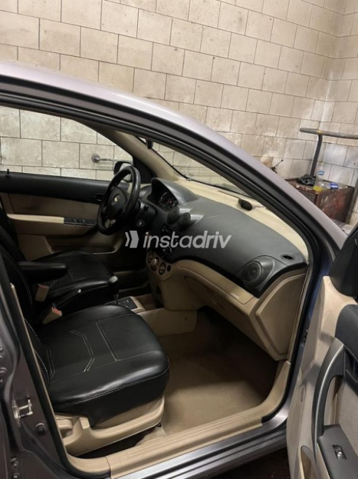 Chevrolet Aveo 2018 Gray Automatic Used for Sale in Nasr city - 9
