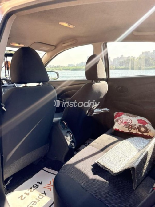 Nissan Sunny 2023 Silver Manual Used for Sale in Cairo - 4