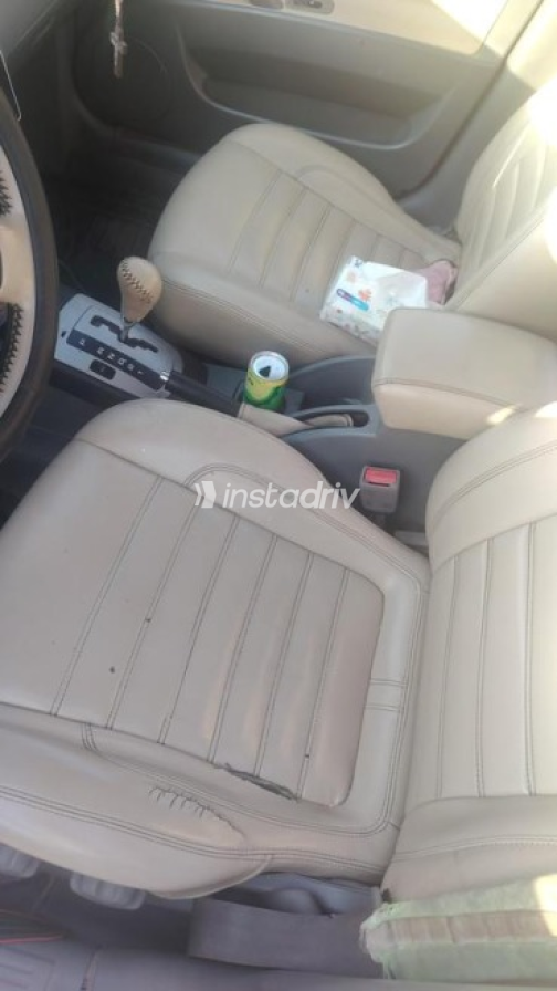 Chevrolet Optra 2011 Silver Automatic Used for Sale in Cairo - 2