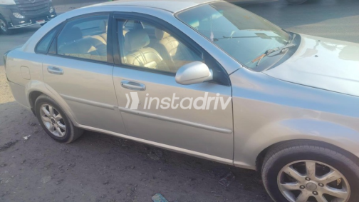 Chevrolet Optra 2011 Silver Automatic Used for Sale in Cairo - 6