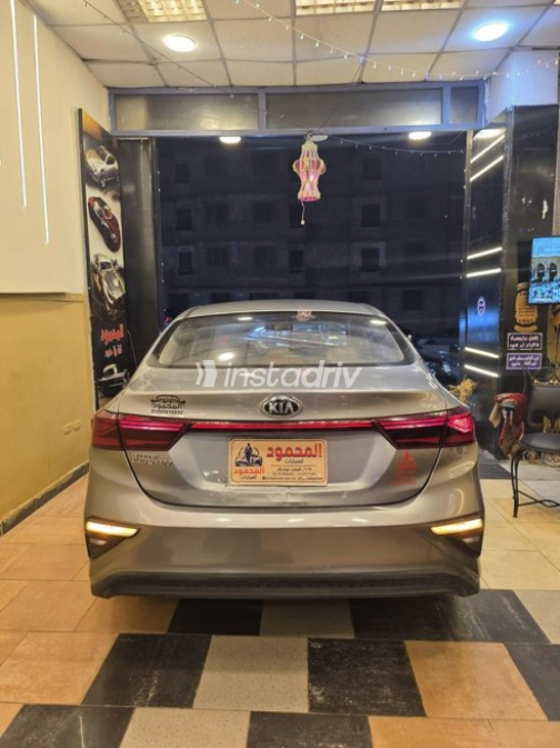 Kia Cerato 2019 Gray Automatic Used for Sale in Alexandria - 10