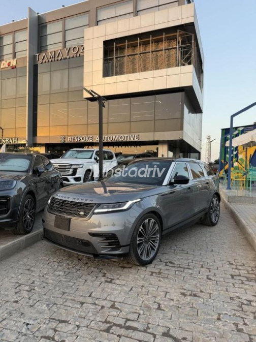 Land Rover Velar 2024 Gray Automatic Used for Sale in Cairo - 2