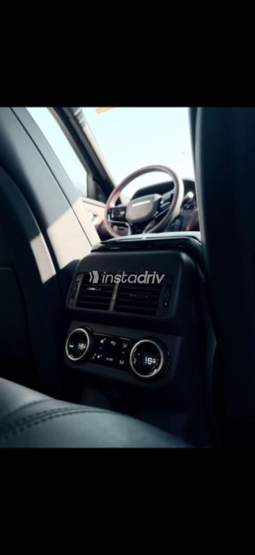 Land Rover Velar 2024 Gray Automatic Used for Sale in Cairo - 9