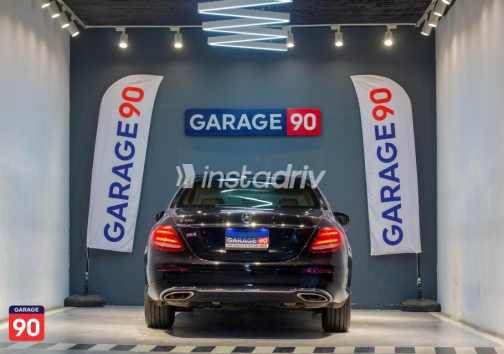 Mercedes E 180 2019 Black Automatic Used for Sale in Cairo - 7