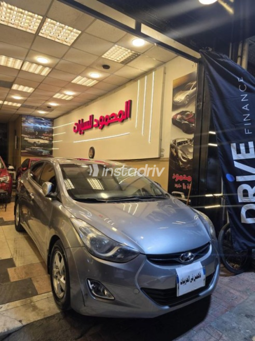 هيونداي إلنترا 2013 رمادي أوتوماتيك مستعملة للبيع في الإسكندرية - 3