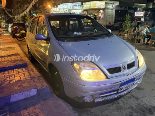 رينو سينيك 2002 فضي أوتوماتيك مستعملة للبيع في الإسكندرية - 1