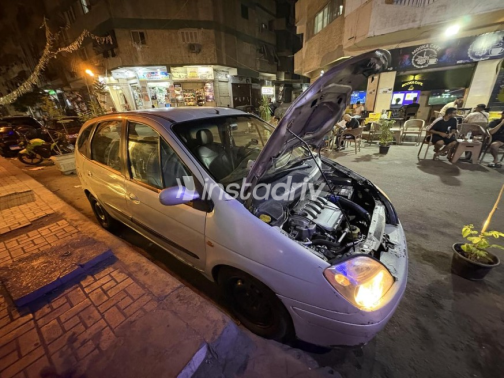 رينو سينيك 2002 فضي أوتوماتيك مستعملة للبيع في الإسكندرية - 10