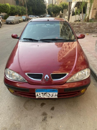 رينو ميجان 2001 أحمر غامق أوتوماتيك مستعملة للبيع في القاهرة