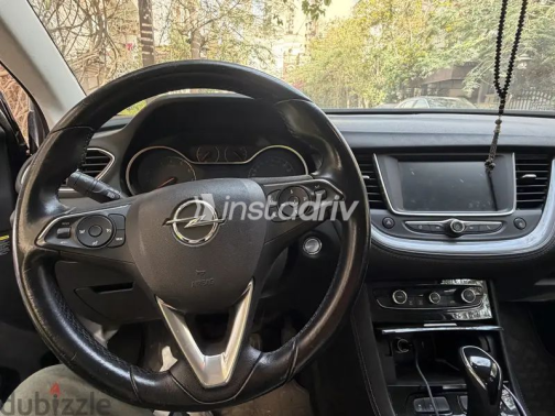 Opel Grandland 2018 Black Automatic Used for Sale in Greater Cairo ( Cairo + Giza) - 5