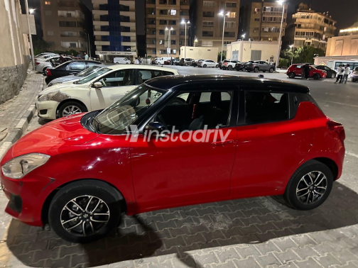 Suzuki Swift 2022 Red Automatic Used for Sale in Greater Cairo ( Cairo + Giza) - 3