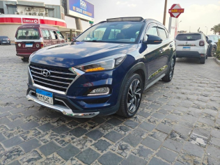 Hyundai Tucson GDI 2019 Dark Blue Automatic Used for Sale in Greater Cairo ( Cairo + Giza)