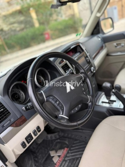 Mitsubishi Pajero 2022 Silver Automatic Used for Sale in Nasr city - 3