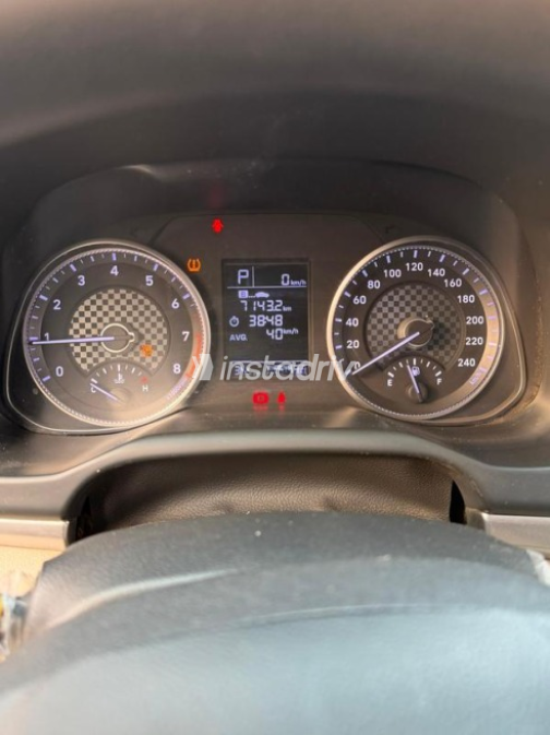 Hyundai Elantra 2019 Dark Blue Automatic Used for Sale in Cairo - 4