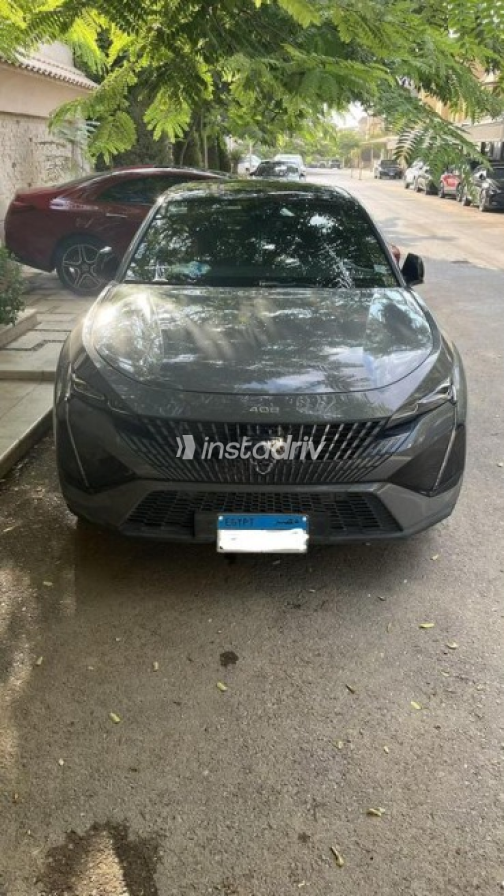 بيجو 408 2025 فضي أوتوماتيك مستعملة للبيع في القاهرة - 1