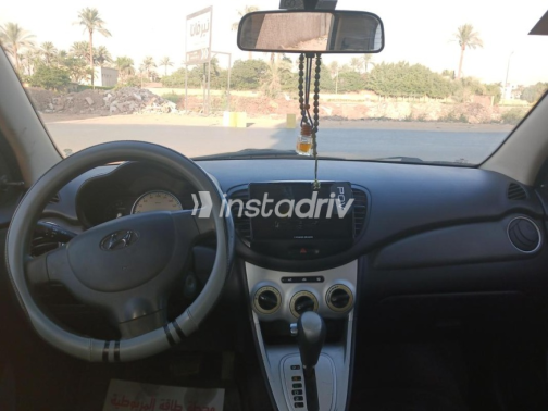 Hyundai I10 2009 Silver Automatic Used for Sale in El Haram - 7