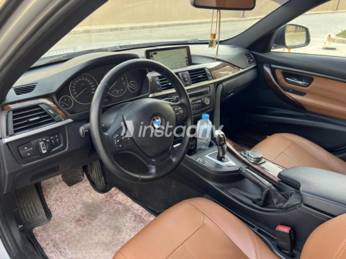 BMW 320 2013 Silver Automatic Used for Sale in Cairo - 2