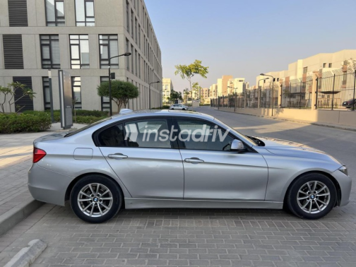 BMW 320 2013 Silver Automatic Used for Sale in Cairo - 6